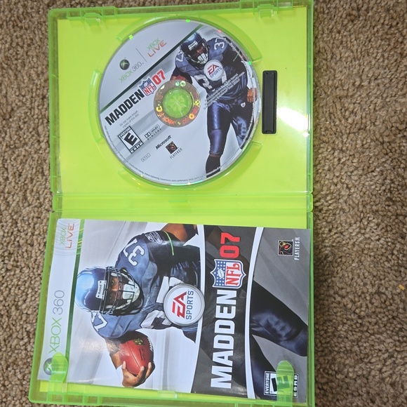 Xbox 360 Madden NFL 07 - Picture 2 of 3